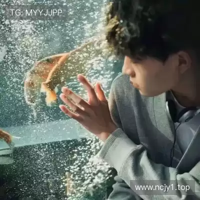 邹朵千